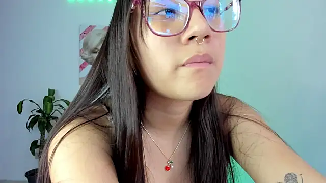 Snapshot of rouse_red chatting on September 19, 7:36 pm rouse red online show from September 19, 7:36 pm