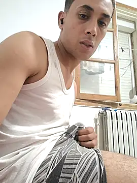 Snapshot of Naymik911 chatting on November 1, 11:18 pm Naymik911 online show from November 1, 11:18 pm