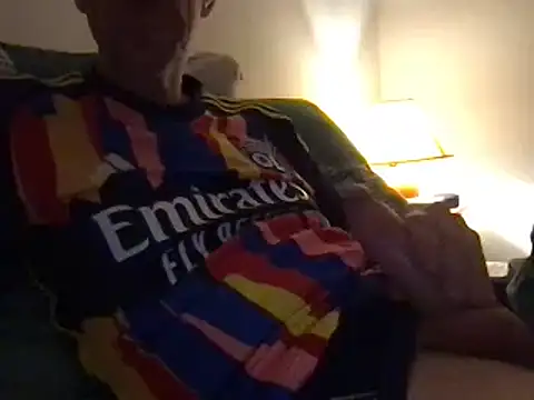 Snapshot of orbix2007 chatting on December 25, 2:35 am orbix2007 online show from December 25, 2:35 am