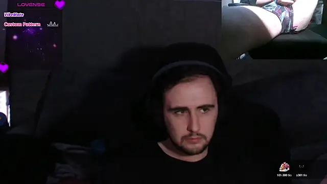 cjhouse96 online show from November 12, 3:51 am