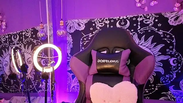 Gaia Gatex online show from April 9, 1:05 pm