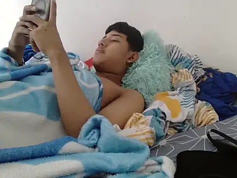 Snapshot of methme chatting on November 18, 3:49 pm methme online show from November 18, 3:49 pm