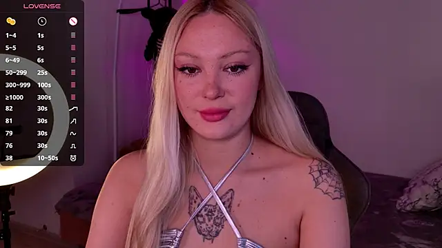 Snapshot of LeksaCandy chatting on December 16, 3:17 pm LeksaCandy online show from December 16, 3:17 pm