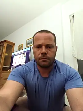 Snapshot of Parejabdsm90 chatting on October 18, 2:14 am Parejabdsm90 online show from October 18, 2:14 am