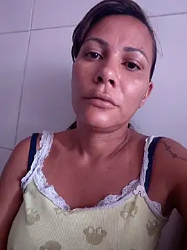 dyjaA online show from February 22, 2:37 pm