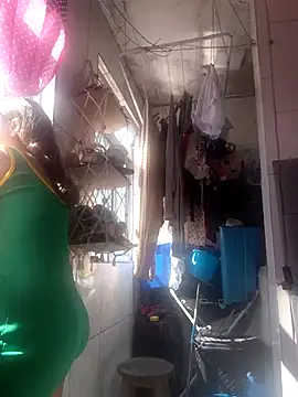 dyjaA online show from April 19, 1:43 pm