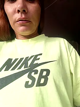 dyjaA online show from April 22, 10:39 am