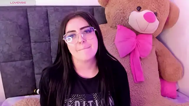 Snapshot of bellacruz3 chatting on February 24, 11:25 pm bellacruz3 online show from February 24, 11:25 pm