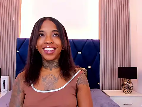 Pauline Fox online show from October 28, 2:26 am