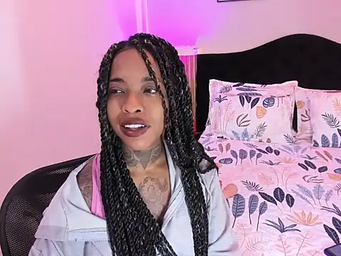 Pauline Fox online show from April 21, 2:37 am