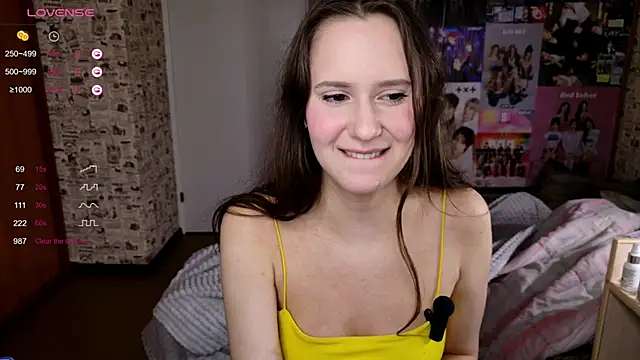 LucyRose3 online show from November 6, 4:35 am