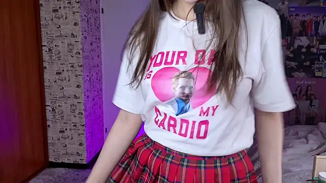 LucyRose3 online show from December 2, 3:56 am