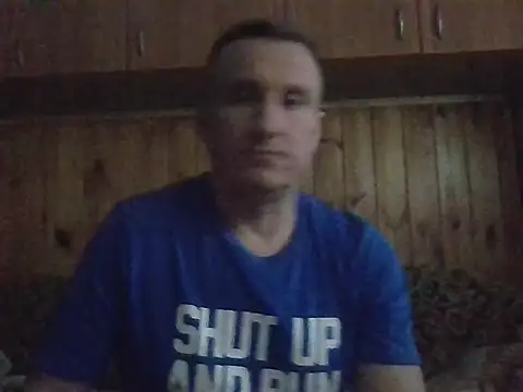 Snapshot of Maksymilian1 chatting on January 6, 2:32 pm Maksymilian1 online show from January 6, 2:32 pm