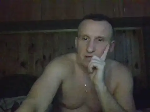 Snapshot of Maksymilian1 chatting on January 13, 8:03 pm Maksymilian1 online show from January 13, 8:03 pm