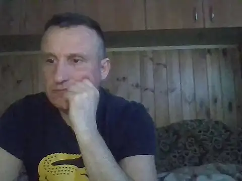 Snapshot of Maksymilian1 chatting on March 18, 5:27 pm Maksymilian1 online show from March 18, 5:27 pm