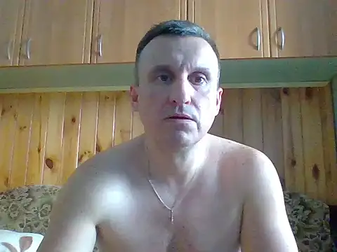 Snapshot of Maksymilian1 chatting on June 26, 11:58 am Maksymilian1 online show from June 26, 11:58 am