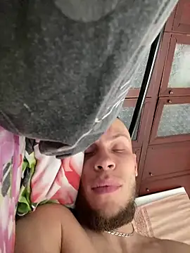 Snapshot of PUER4IK chatting on September 11, 7:41 am PUER4IK online show from September 11, 7:41 am