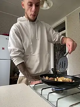 Snapshot of PUER4IK chatting on October 31, 9:10 am PUER4IK online show from October 31, 9:10 am