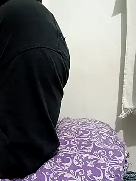 aarav 013 online show from April 20, 7:48 pm