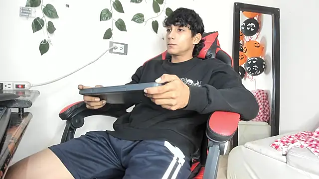 axel rousse2 online show from November 5, 10:32 pm