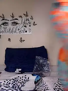 Snapshot of Young_Slut21 chatting on September 19, 12:23 am Young Slut21 online show from September 19, 12:23 am