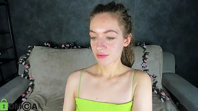 Agnes Wells online show from November 17, 9:26 am