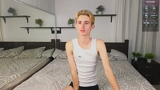 tommy XXX online show from September 17, 3:57 pm