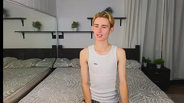 tommy XXX online show from September 23, 6:00 pm