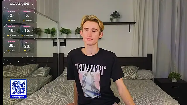 tommy XXX online show from October 13, 10:43 pm