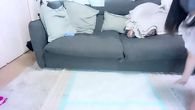 moemilk online show from November 6, 1:06 am