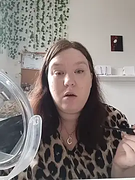 Snapshot of Feuchtekitty92@xh chatting on October 8, 7:06 am Feuchtekitty92xh online show from October 8, 7:06 am