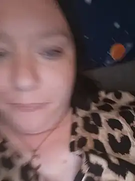 Snapshot of Feuchtekitty92@xh chatting on October 18, 5:57 pm Feuchtekitty92xh online show from October 18, 5:57 pm