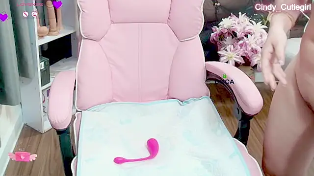 Snapshot of Cindy_Cutiegirl chatting on November 23, 10:20 pm Cindy Cutiegirl online show from November 23, 10:20 pm