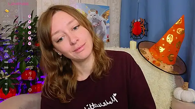 Snapshot of evashiny_ chatting on October 24, 2:30 am evashiny online show from October 24, 2:30 am