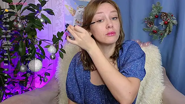 Snapshot of evashiny_ chatting on November 21, 3:05 am evashiny online show from November 21, 3:05 am