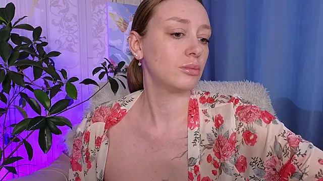 evashiny  online show from April 27, 3:59 am
