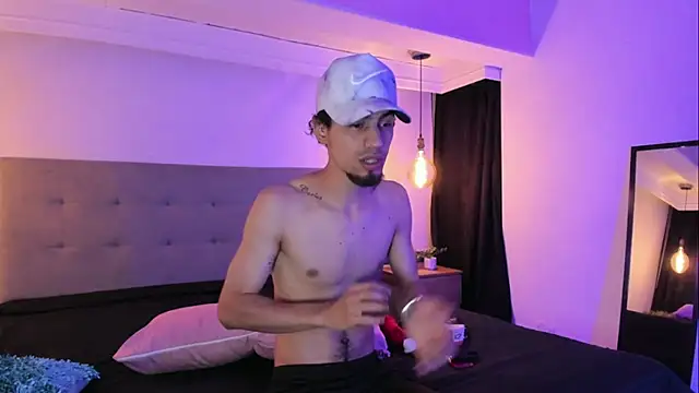 Chris Angel  online show from April 24, 4:04 am