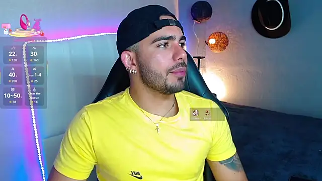adamhairy online show from June 9, 8:31 pm