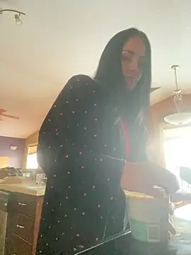 Snapshot of starsaligned chatting on January 6, 10:45 pm starsaligned online show from January 6, 10:45 pm