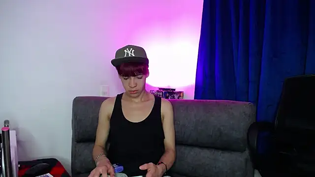 lucky stricke online show from March 12, 8:42 am