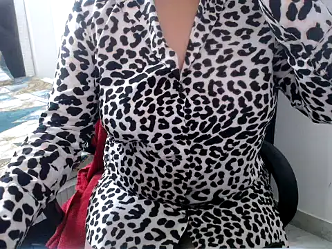 Roshi Love online show from April 22, 7:48 pm