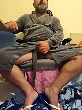 Nesch82 online show from March 21, 5:38 pm