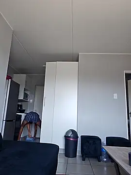 Snapshot of mojaymort chatting on October 12, 10:14 am mojaymort online show from October 12, 10:14 am