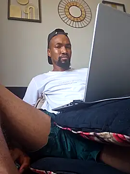 Snapshot of mojaymort chatting on October 14, 9:54 am mojaymort online show from October 14, 9:54 am