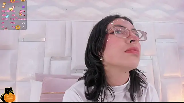 Snapshot of Im_Molly_Angel chatting on October 20, 8:31 pm Im Molly Angel online show from October 20, 8:31 pm