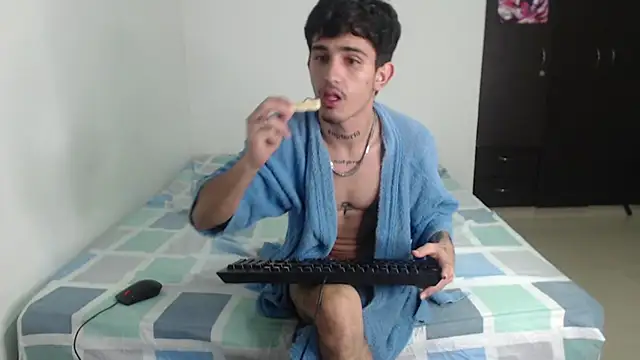 nextboywell1 online show from November 23, 9:20 am