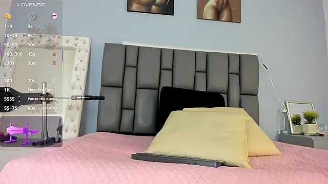  jasmine blush online show from September 19, 1:34 pm