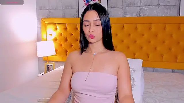 EmilyyRamirez online show from November 9, 1:31 pm