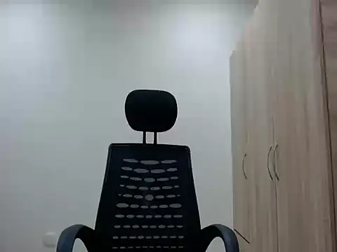 Snapshot of KeikoMiyake5 chatting on October 15, 8:31 pm KeikoMiyake5 online show from October 15, 8:31 pm