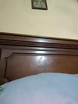 Snapshot of modysalpoy chatting on December 18, 1:44 am modysalpoy online show from December 18, 1:44 am